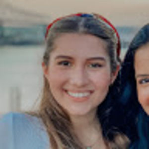 Meet your Posher, Andrea